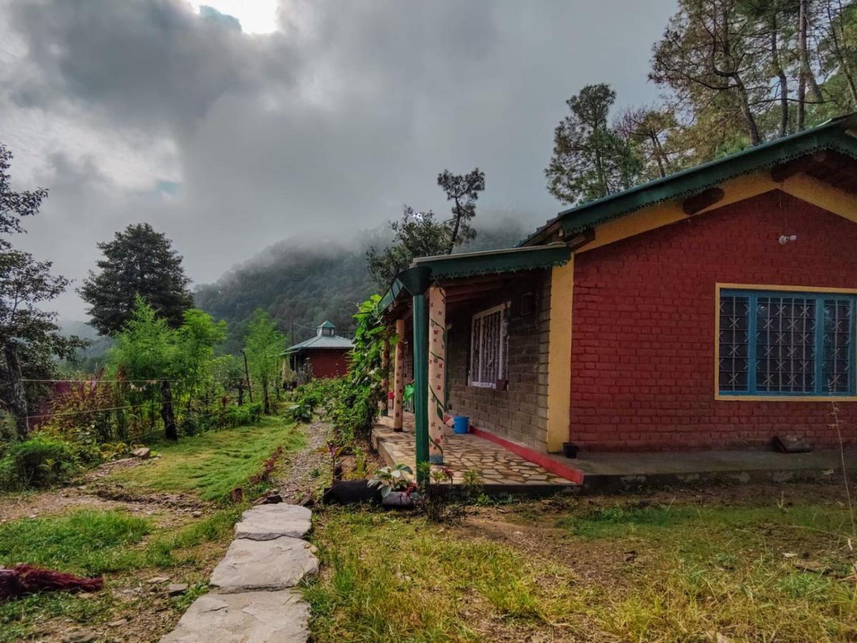 Zenoaks Homestay อัลโมรา ภายนอก รูปภาพ