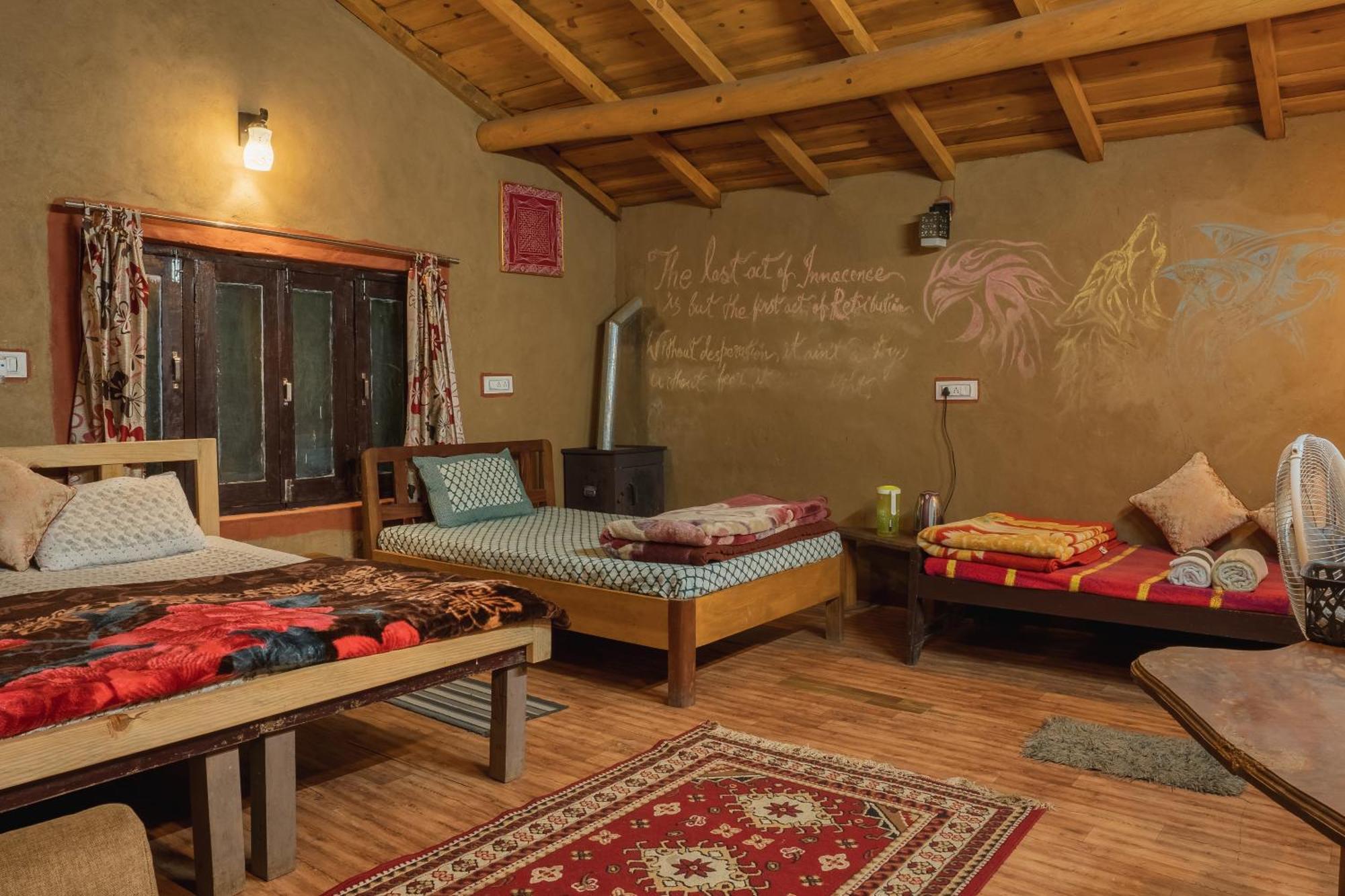Zenoaks Homestay อัลโมรา ภายนอก รูปภาพ