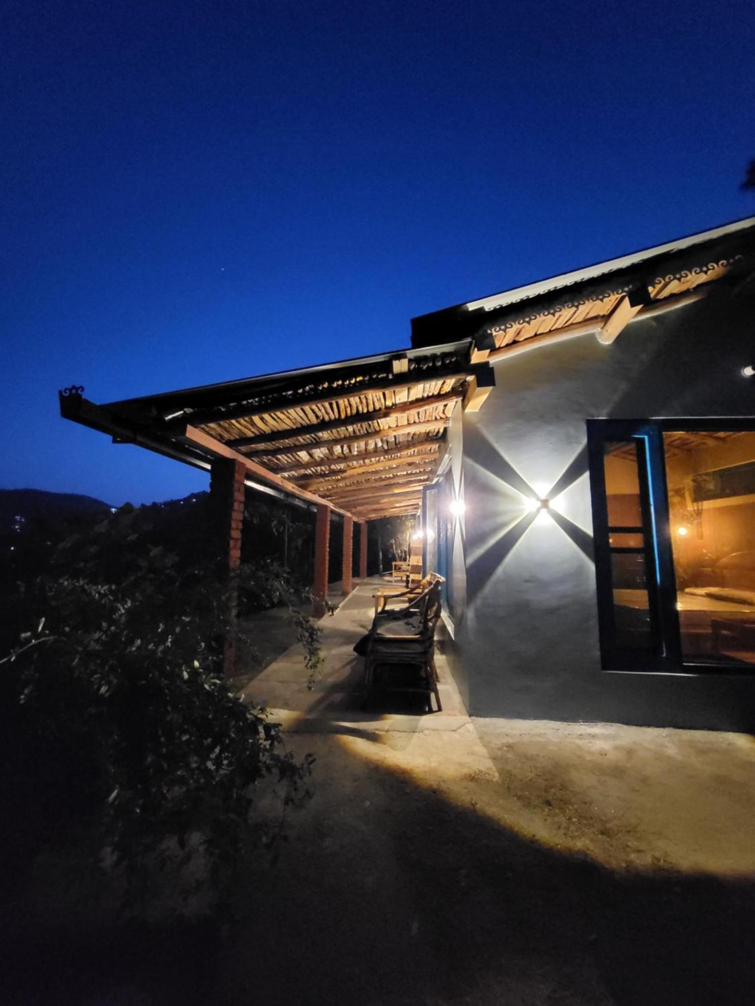 Zenoaks Homestay อัลโมรา ภายนอก รูปภาพ