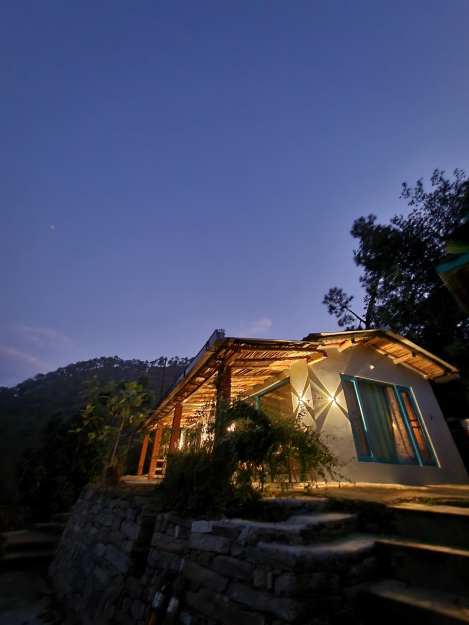 Zenoaks Homestay อัลโมรา ภายนอก รูปภาพ