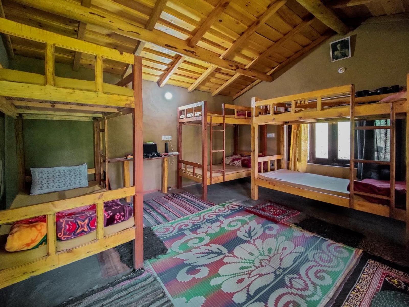 Zenoaks Homestay อัลโมรา ห้อง รูปภาพ